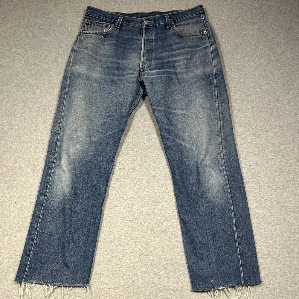 Vintage Levis Jeans Mens 34x28 Blue 501xx Straight Button Fly 90s Raw Hem Light